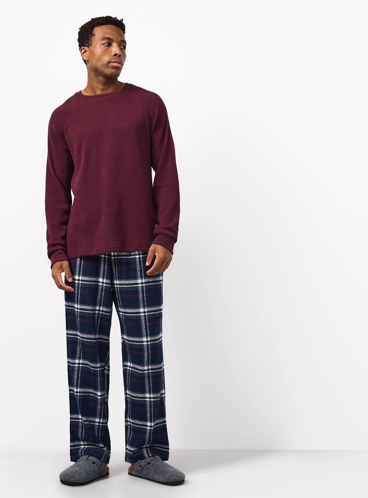 Burgundy & Check Pyjamas M - Image 2